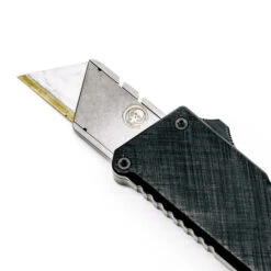 Chaves Knives CHUB OTF Black/Green Aluminum Handle Push Automatic Utilitiy Knife CK-8C11-5F6F-3D1/2 -White Mountain Knives Shop WebsiteListingPhoto 1041 1080x 76468.1755890586